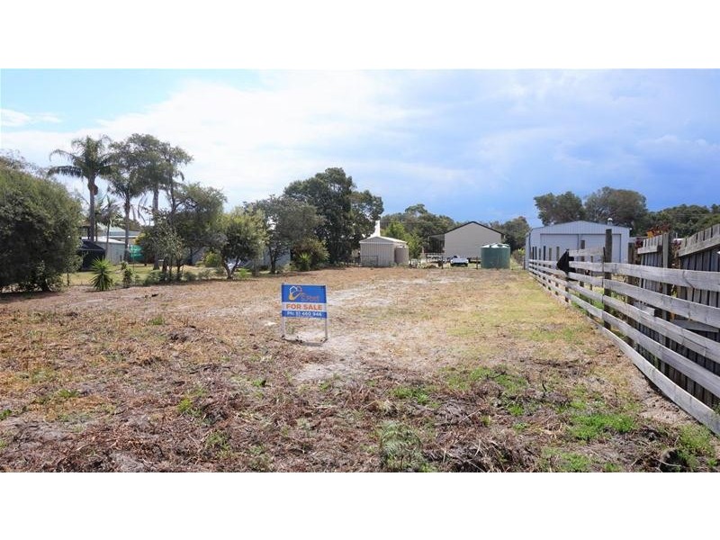 39 Reeves Street, Loch Sport VIC 3851