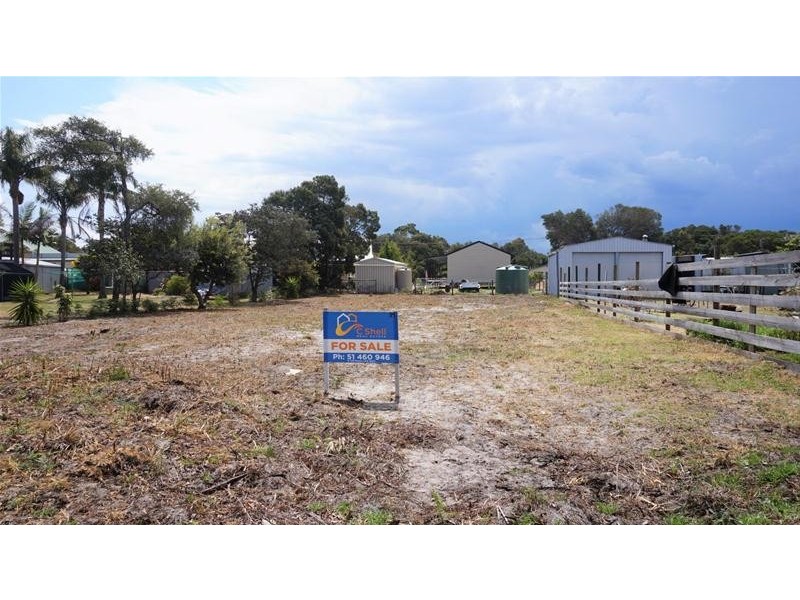 39 Reeves Street, Loch Sport VIC 3851