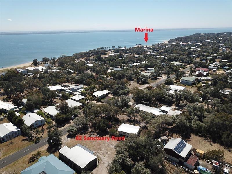 82 Sanctuary Road, Loch Sport VIC 3851