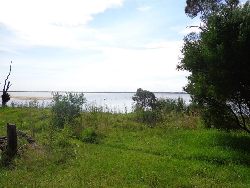 5 Toorak Avenue, Loch Sport VIC 3851