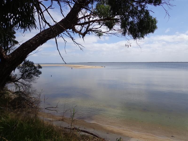 5 Toorak Avenue, Loch Sport VIC 3851