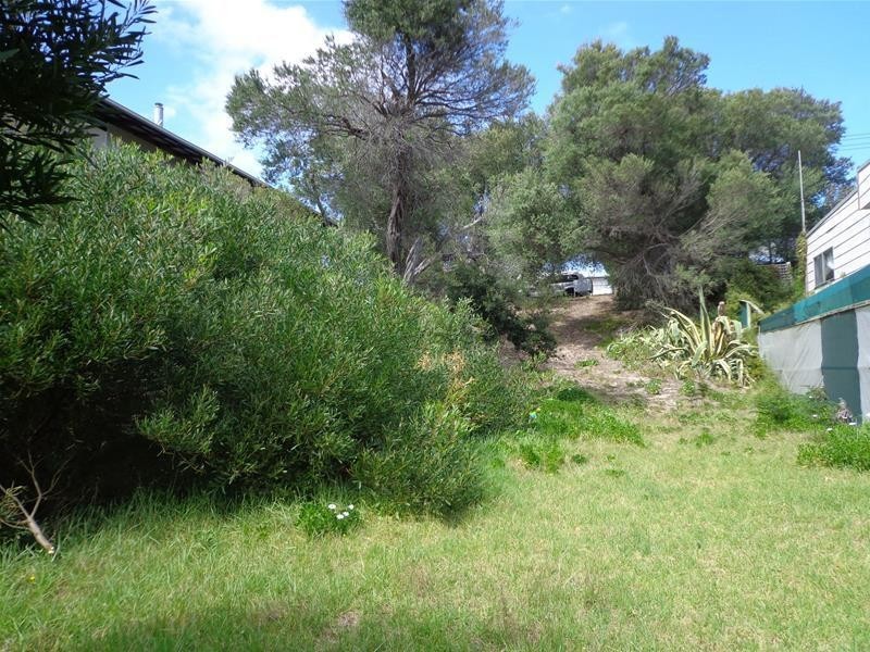 5 Toorak Avenue, Loch Sport VIC 3851