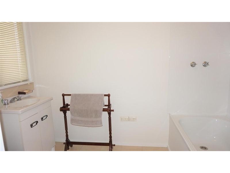 40 Sanctuary Road, Loch Sport VIC 3851