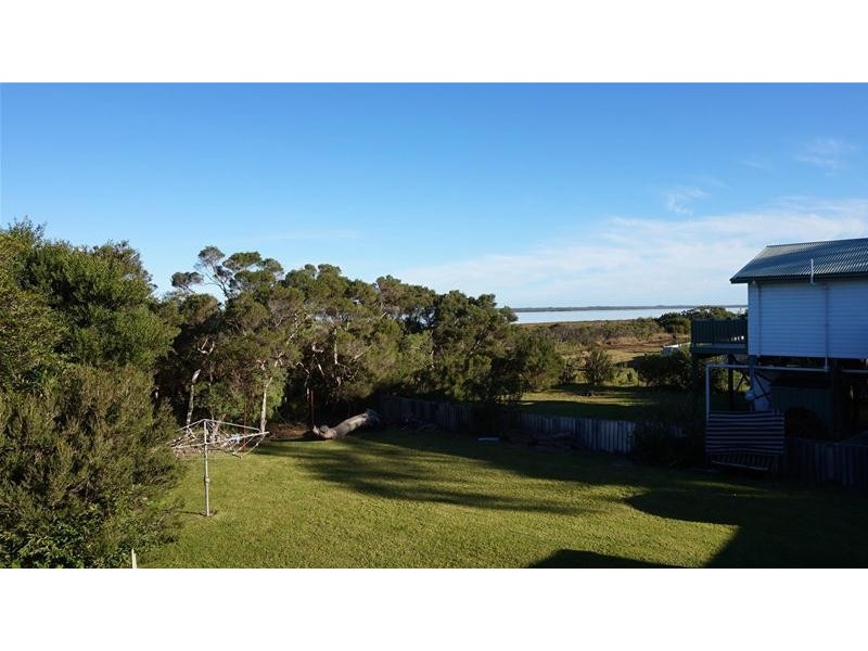 40 Sanctuary Road, Loch Sport VIC 3851