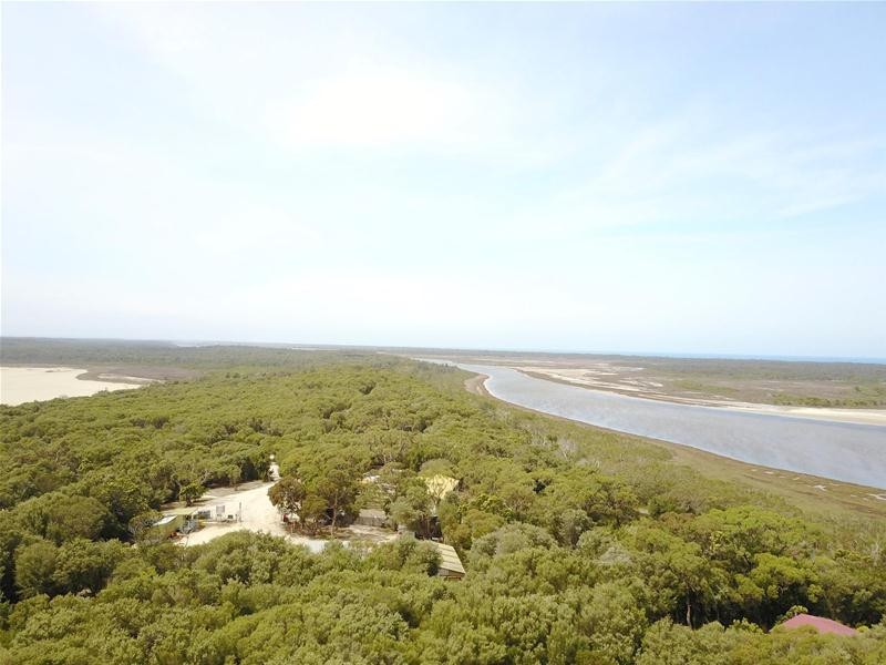 410 National Park Road, Loch Sport VIC 3851