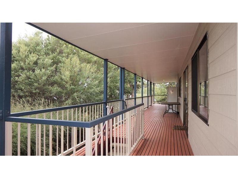 5 Leon Street, Loch Sport VIC 3851