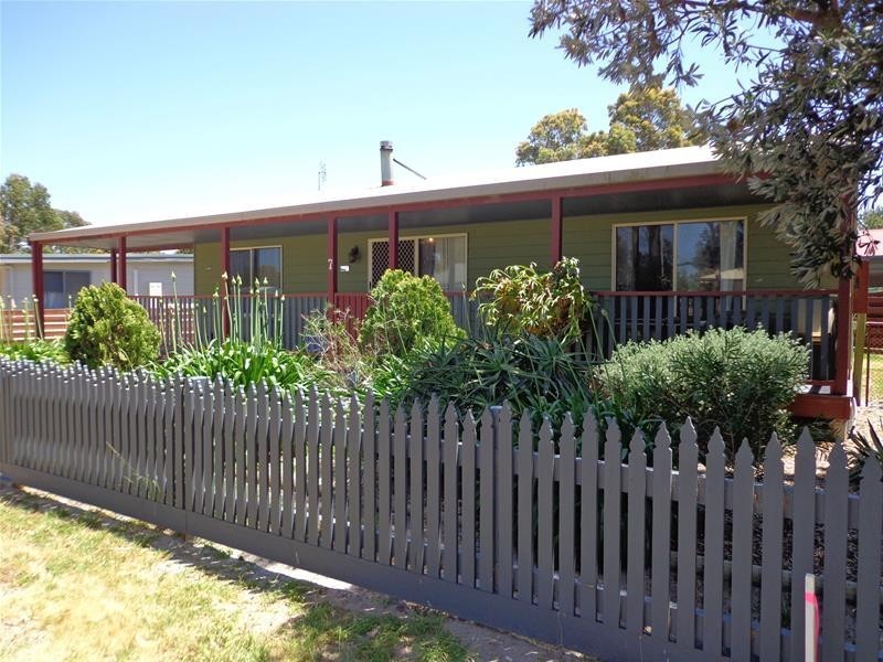 7 Government Road, Loch Sport VIC 3851