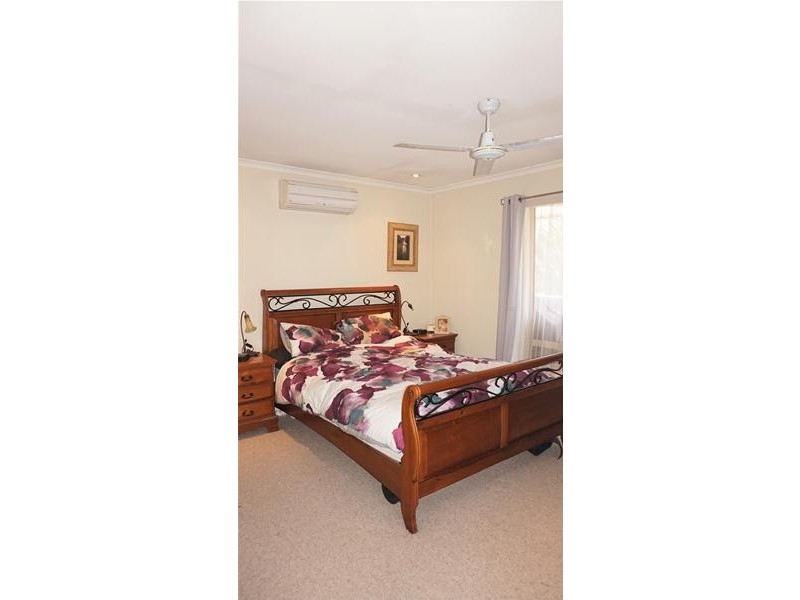 25 Bernadette Avenue, Loch Sport VIC 3851