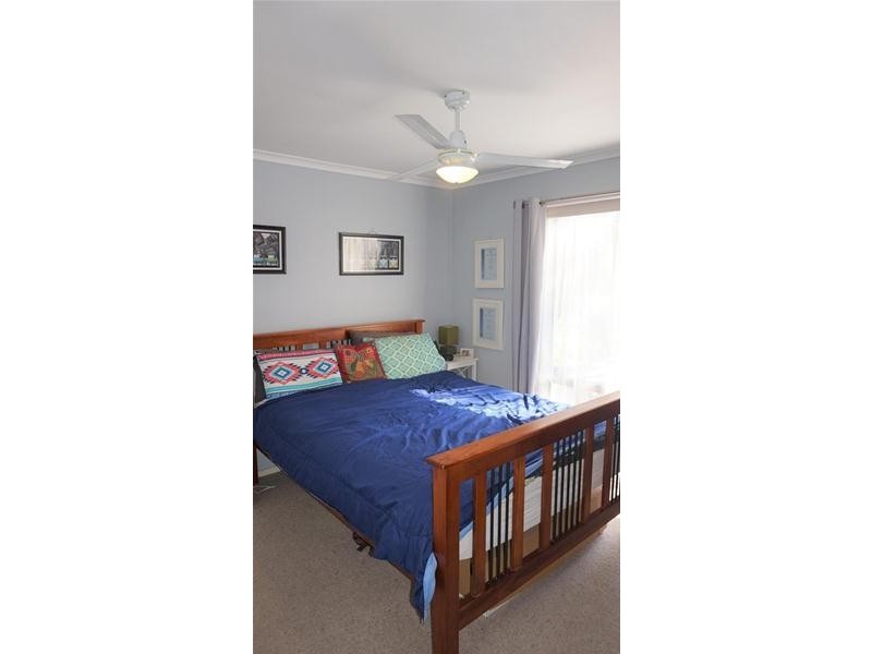 25 Bernadette Avenue, Loch Sport VIC 3851