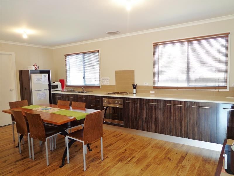 30 Kangaroo Street, Loch Sport VIC 3851