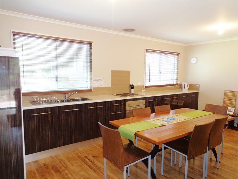 30 Kangaroo Street, Loch Sport VIC 3851