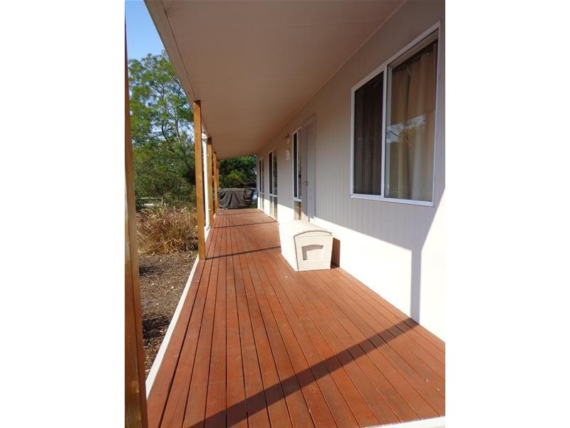 30 Kangaroo Street, Loch Sport VIC 3851