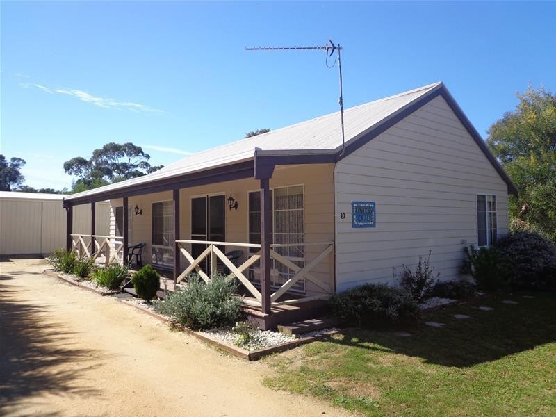 10 Cove Street, Loch Sport VIC 3851