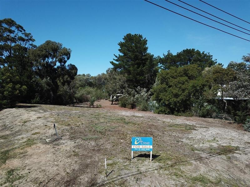 8 Bernadette Avenue, Loch Sport VIC 3851