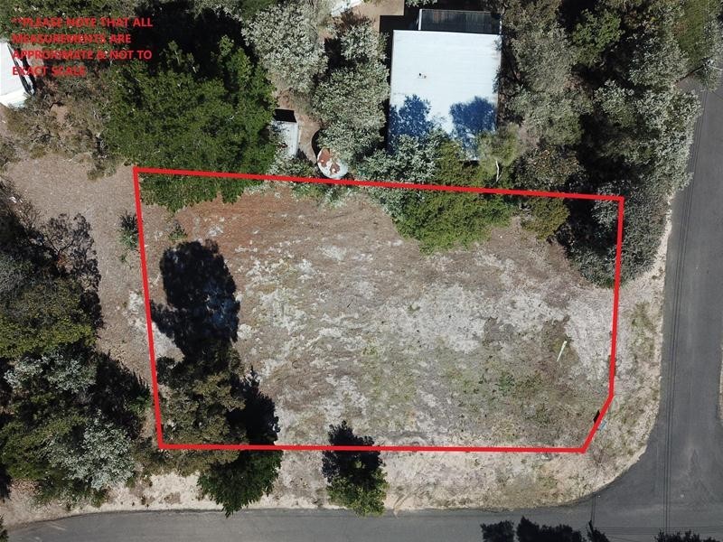 8 Bernadette Avenue, Loch Sport VIC 3851