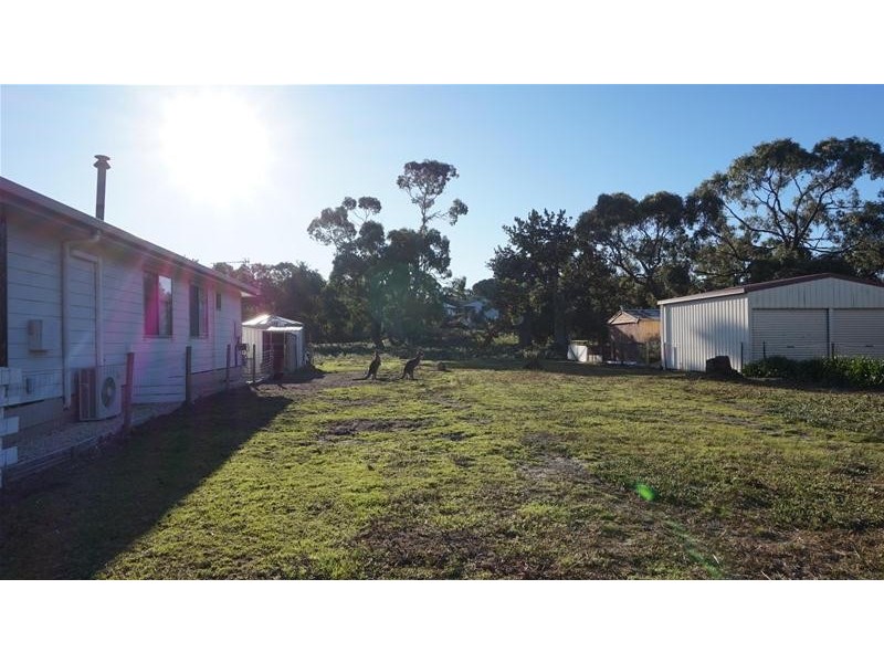 112 Wallaby Street, Loch Sport VIC 3851