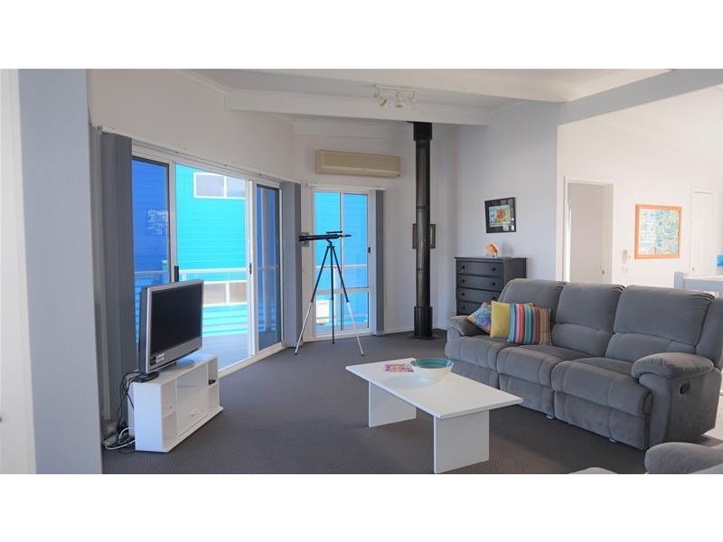 31 Marina Drive, Loch Sport VIC 3851