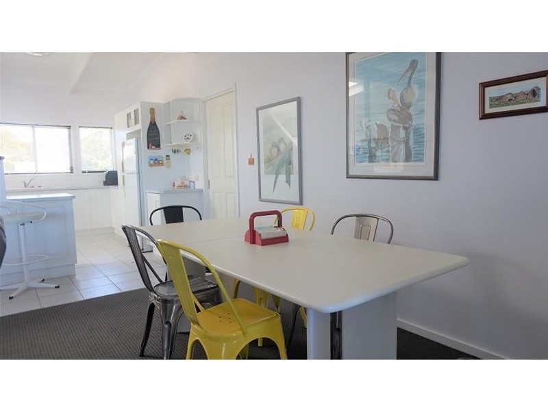 31 Marina Drive, Loch Sport VIC 3851