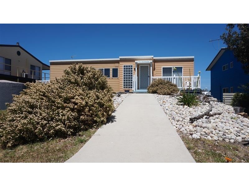 31 Marina Drive, Loch Sport VIC 3851