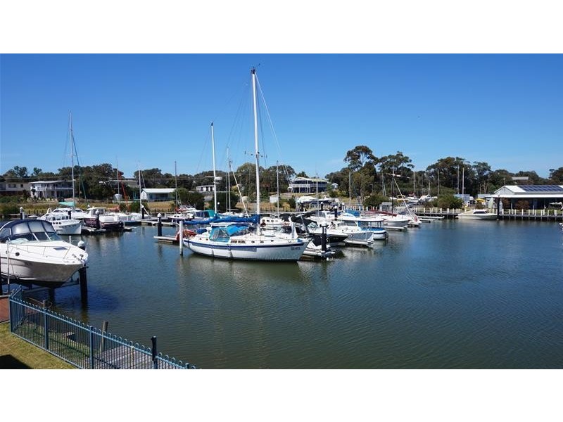 31 Marina Drive, Loch Sport VIC 3851