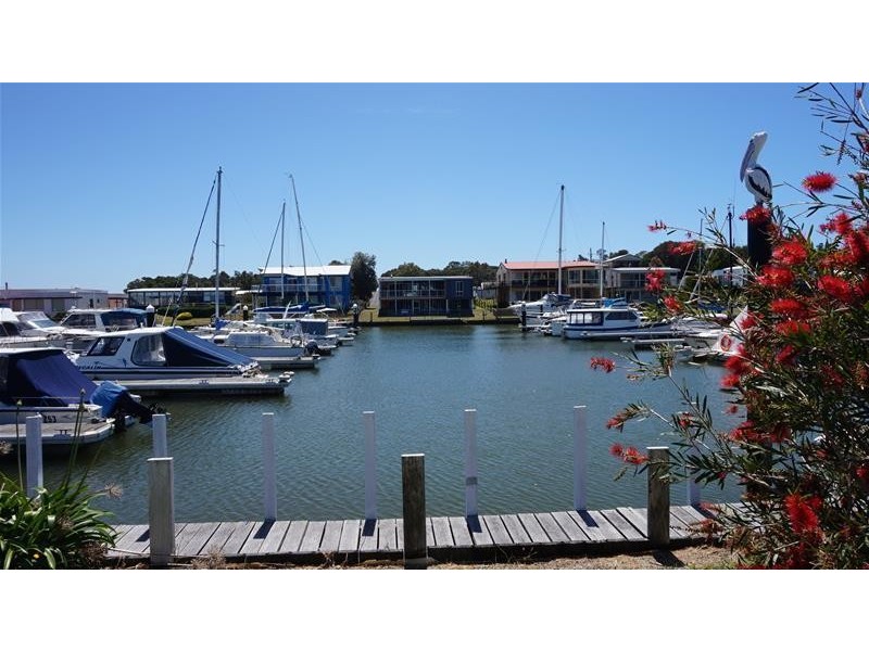 31 Marina Drive, Loch Sport VIC 3851