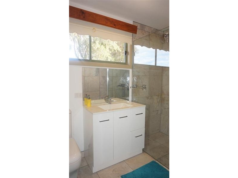 43 White Crescent, Loch Sport VIC 3851