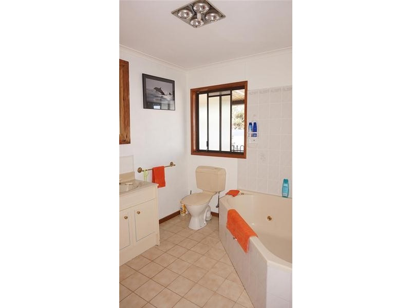 47 Astro Avenue, Golden Beach VIC 3851