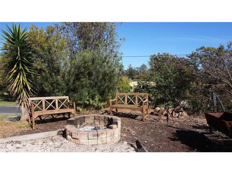 47 Astro Avenue, Golden Beach VIC 3851