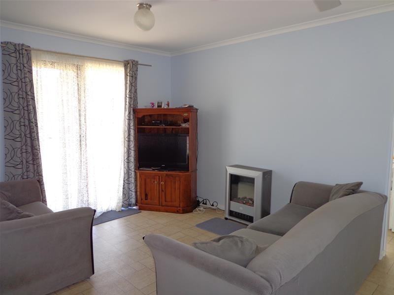 2 Cove Street, Loch Sport VIC 3851