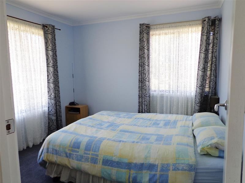 2 Cove Street, Loch Sport VIC 3851