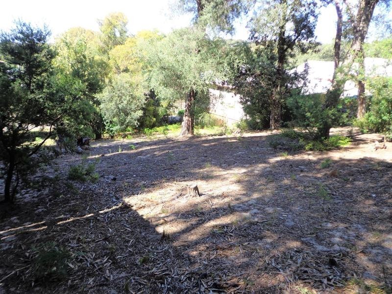 129 Toorak Avenue, Loch Sport VIC 3851