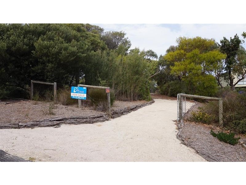 57 White Crescent, Loch Sport VIC 3851