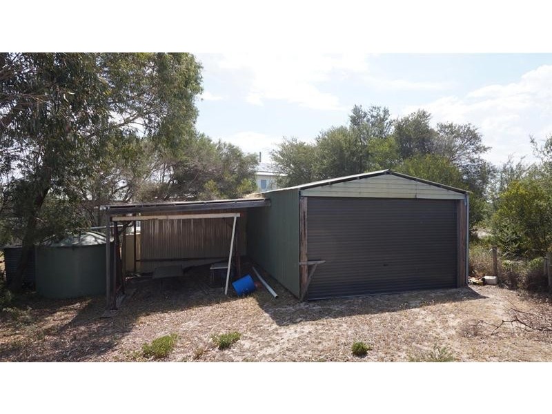 19 Bluff Drive, Loch Sport VIC 3851