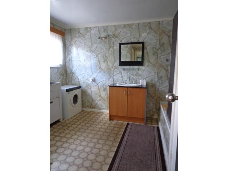 17 Koala Court, Loch Sport VIC 3851