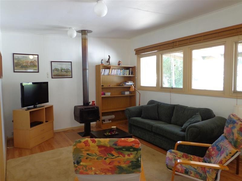 6 Bluff Drive, Loch Sport VIC 3851