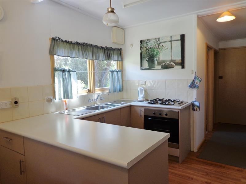 6 Bluff Drive, Loch Sport VIC 3851