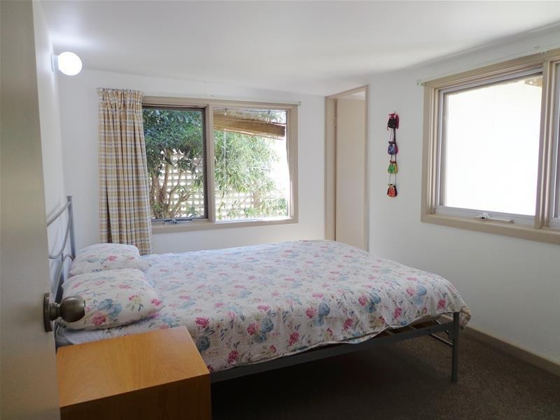 6 Bluff Drive, Loch Sport VIC 3851