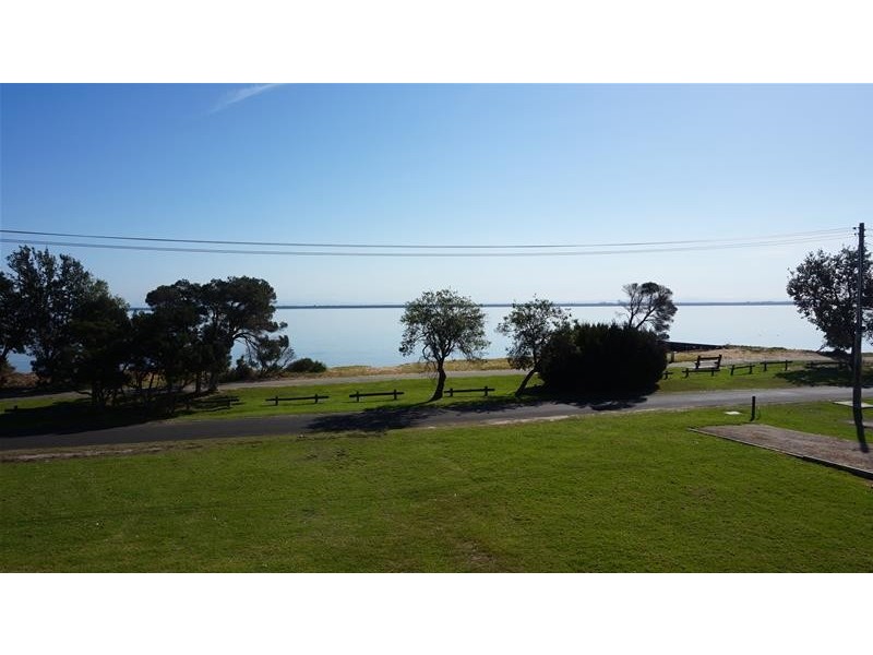 52 Victoria Parade, Loch Sport VIC 3851