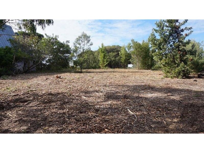 34 White Crescent, Loch Sport VIC 3851