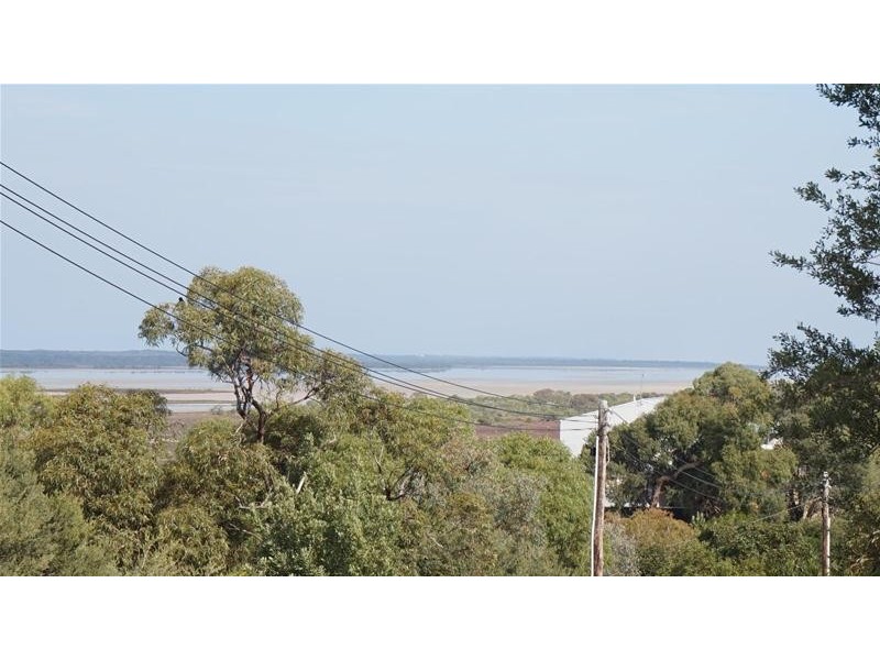 34 White Crescent, Loch Sport VIC 3851