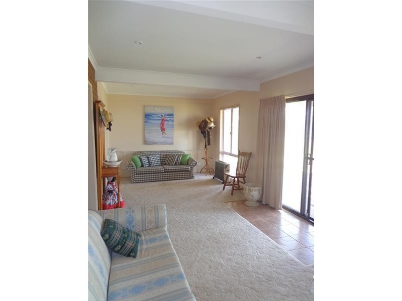 52 Victoria Parade, Loch Sport VIC 3851