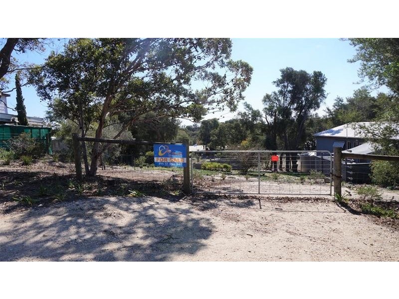 23 Bernadette Avenue, Loch Sport VIC 3851