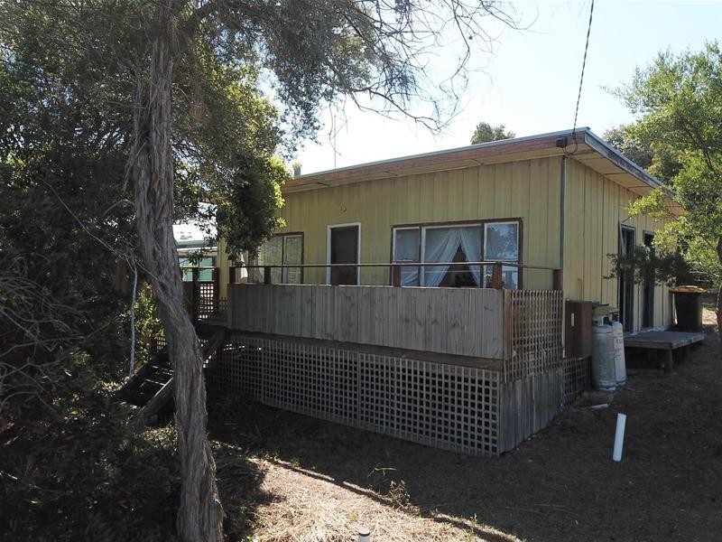 203 National Park Road, Loch Sport VIC 3851
