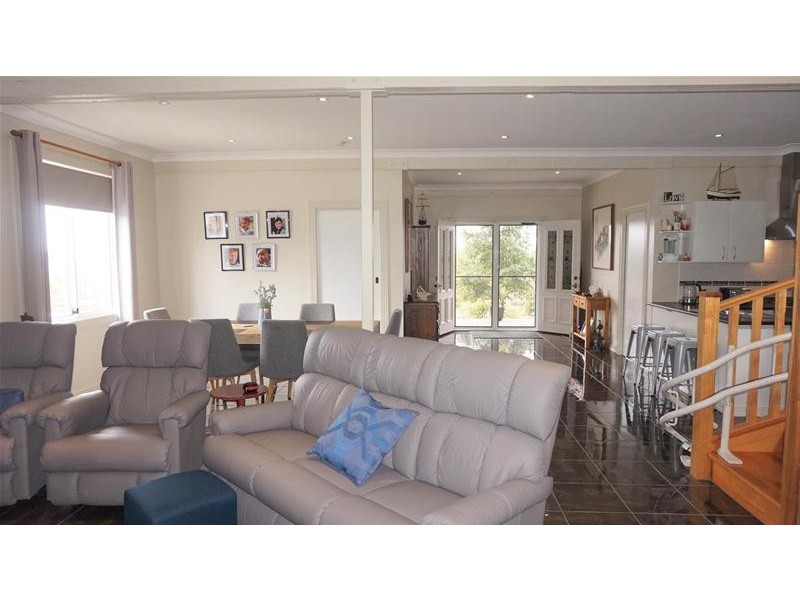 4 – 6  Echidna Street, Loch Sport VIC 3851