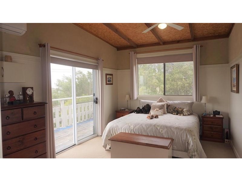 4 – 6  Echidna Street, Loch Sport VIC 3851