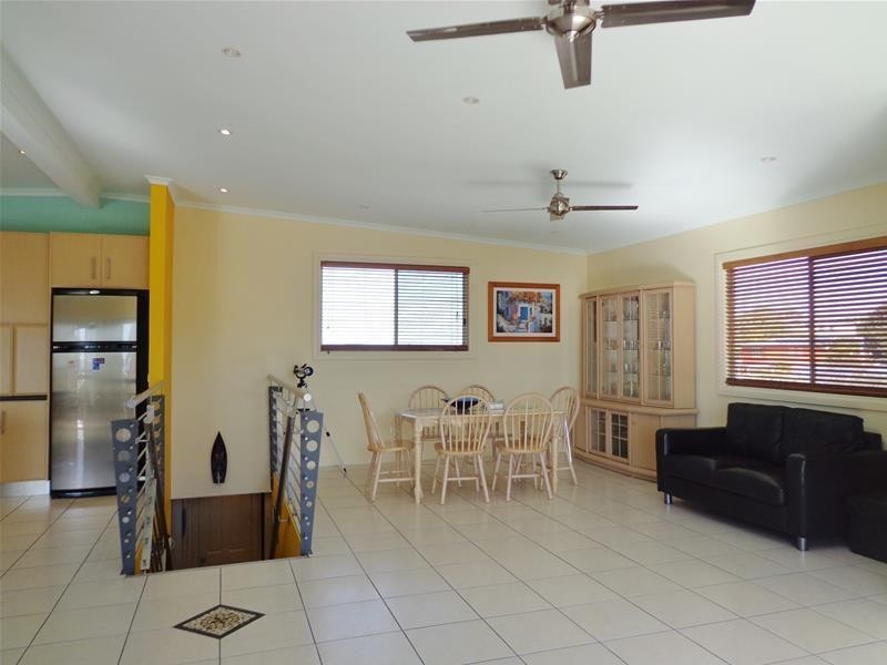 187 National Park Road, Loch Sport VIC 3851