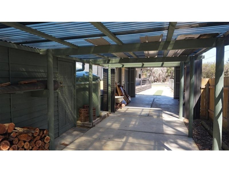 33 Echidna Street, Loch Sport VIC 3851