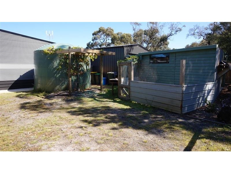 33 Echidna Street, Loch Sport VIC 3851