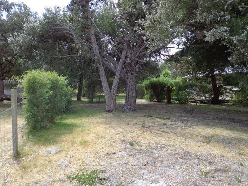 33 Echidna Street, Loch Sport VIC 3851