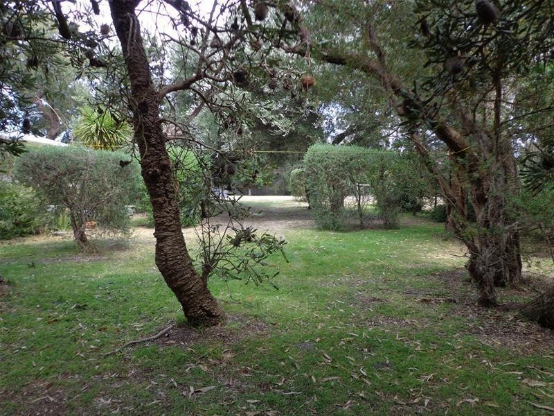 33 Echidna Street, Loch Sport VIC 3851